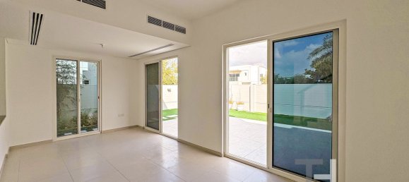 Moradia em banda T4 em Mudon, UAE N.º 95929 5