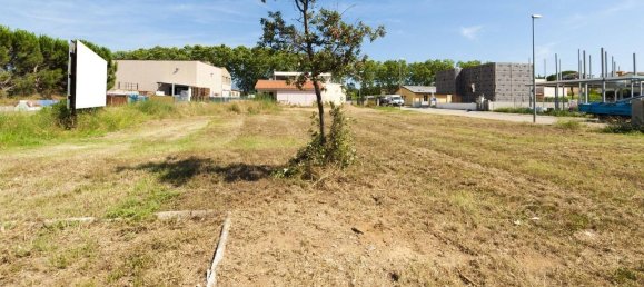 564m² Land in Garriguella, Spain No. 73561 2