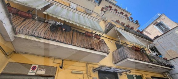 2 rooms Apartment in Naples, Italy No. 30440 6