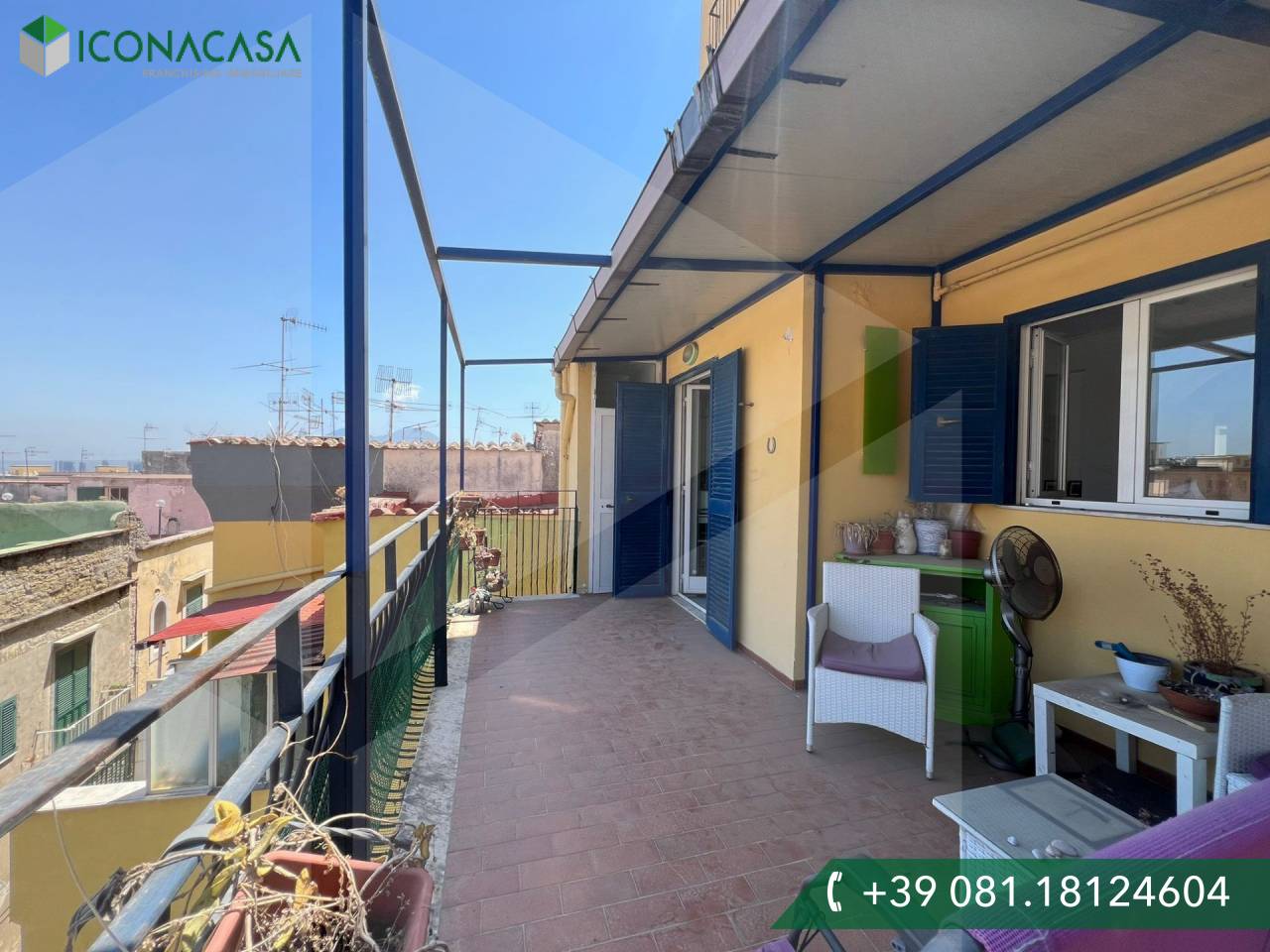 2 rooms Apartment in Naples, Italy No. 30440