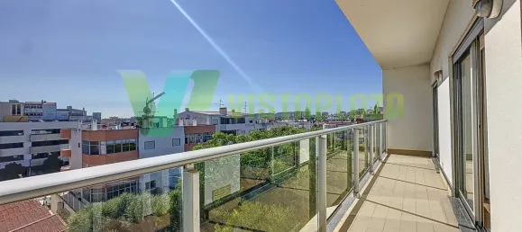 Дуплекс с 4 спальнями в Портиман, Португалия № 133151 14