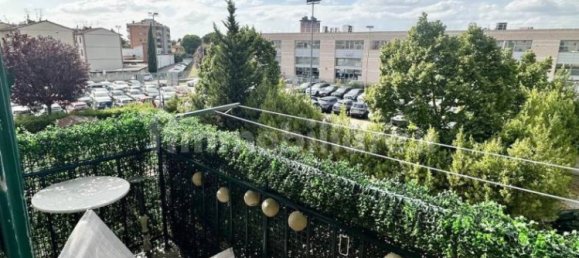 1 bedroom Apartment in Florence, Italy No. 328758 5