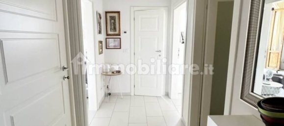 1 bedroom Apartment in Florence, Italy No. 328758 18