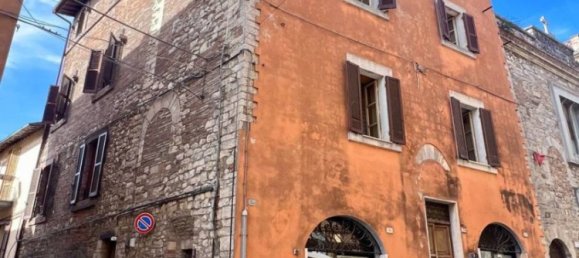 6 Schlafzimmer Wohnung in Todi, Italy, Nr. 332815 5