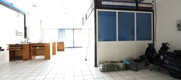 Almacén de 1 habitación en Monticello Conte Otto, Italy No. 369986 10