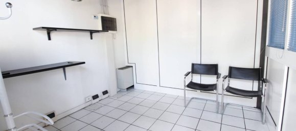 Almacén de 1 habitación en Monticello Conte Otto, Italy No. 369986 3