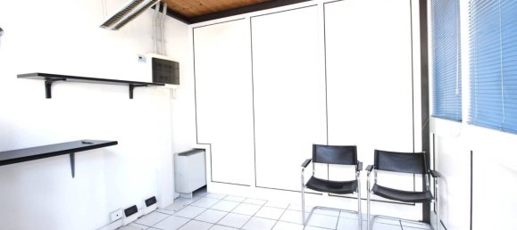 Almacén de 1 habitación en Monticello Conte Otto, Italy No. 369986 2