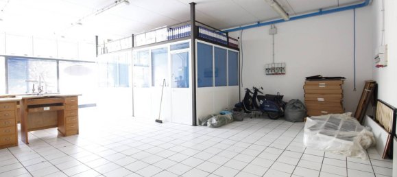 Almacén de 1 habitación en Monticello Conte Otto, Italy No. 369986 6