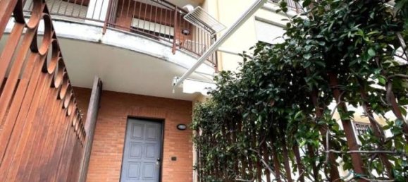 4 rooms Apartment in Salerno, Italy No. 37740 13