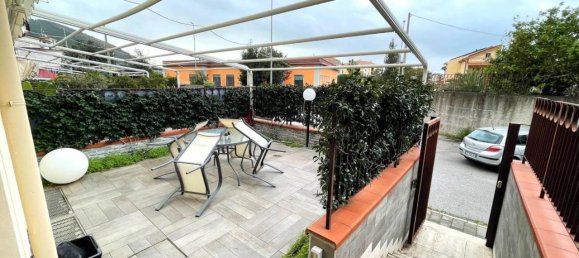 4 rooms Apartment in Salerno, Italy No. 37740 11