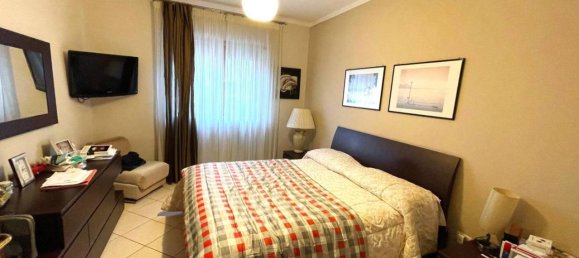 4 rooms Apartment in Salerno, Italy No. 37740 3