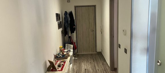 Dúplex de 4 habitaciónes en Como, Italy No. 283420 2