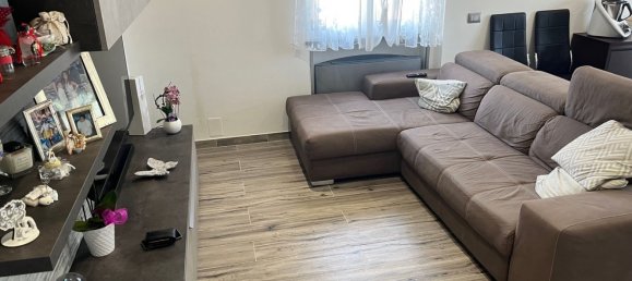 Dúplex de 4 habitaciónes en Como, Italy No. 283420 5