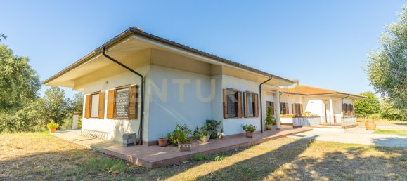 4 bedrooms House in Montalto di Castro, Italy No. 306633 30