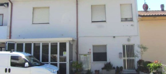 11 rooms Apartment in Pesaro, Italy No. 298827 2