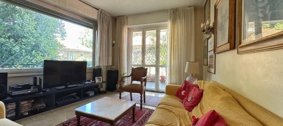 5 rooms Apartment in Milan, Italy No. 314213 3