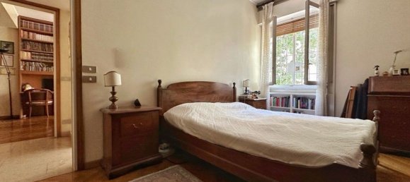 5 rooms Apartment in Milan, Italy No. 314213 8