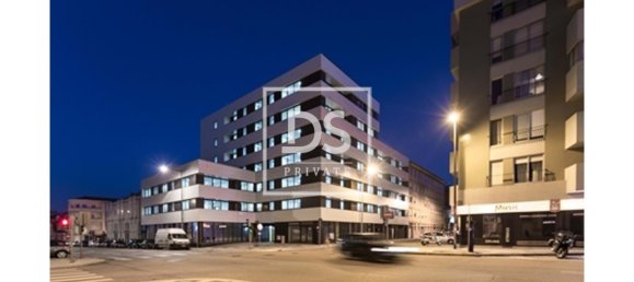 3 bedrooms Apartment in Porto, Portugal No. 104941 8