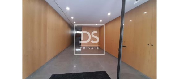 3 bedrooms Apartment in Porto, Portugal No. 104941 4