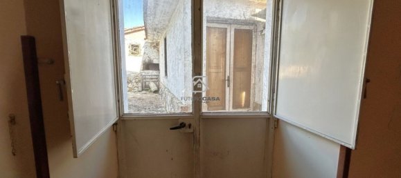 5 Schlafzimmer Haus in Venticano, Italy, Nr. 377536 11