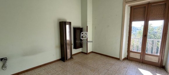 5 Schlafzimmer Haus in Venticano, Italy, Nr. 377536 20