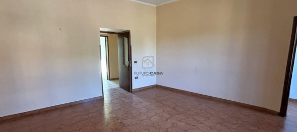 5 Schlafzimmer Haus in Venticano, Italy, Nr. 377536 27
