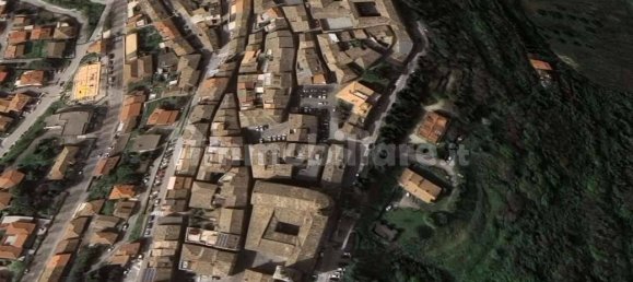 5 rooms Apartment in Castelfidardo, Italy No. 10656 2