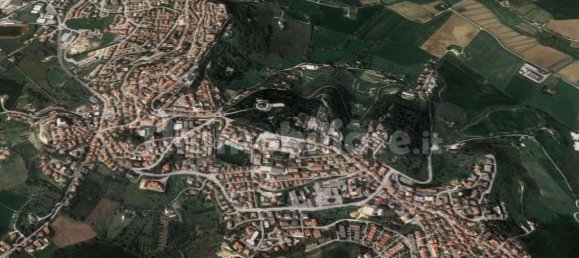 5 rooms Apartment in Castelfidardo, Italy No. 10656 6