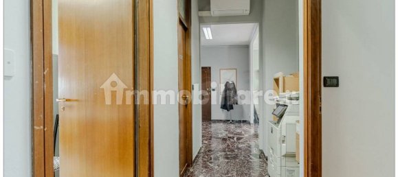 5 rooms Office in Turin, Italy No. 304883 19