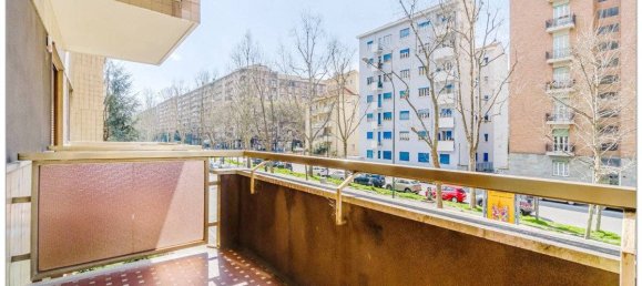 5 rooms Office in Turin, Italy No. 304883 24