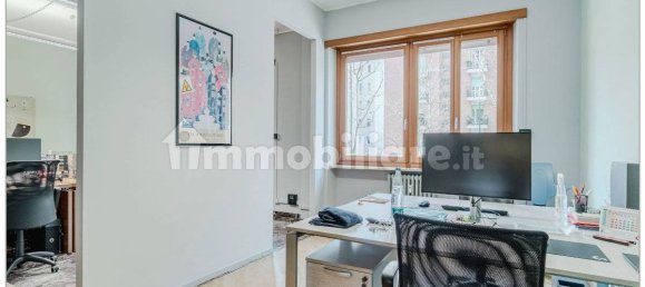 5 rooms Office in Turin, Italy No. 304883 13