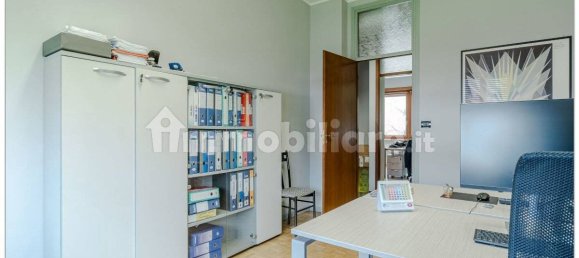 5 rooms Office in Turin, Italy No. 304883 18