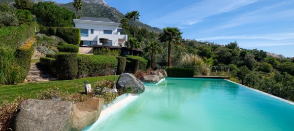 5 bedrooms Villa in Istan, Spain No. 2902 3