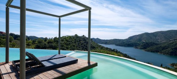 5 bedrooms Villa in Istan, Spain No. 2902 2