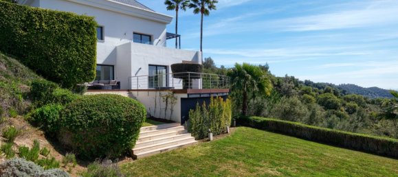 5 bedrooms Villa in Istan, Spain No. 2902 17