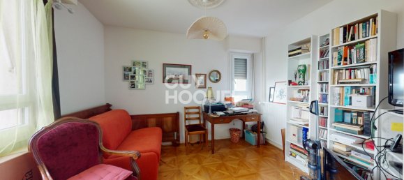 Apartamento de 3 dormitorios en Joue-les-Tours, France No. 246401 5