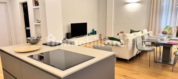 Квартира с 3 спальнями в Милан, Италия № 323022 2