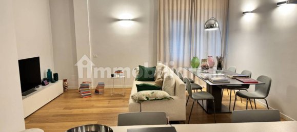 Квартира с 3 спальнями в Милан, Италия № 323022 4