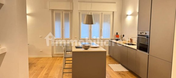 Квартира с 3 спальнями в Милан, Италия № 323022 3