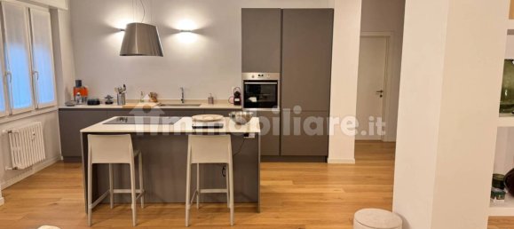 Квартира с 3 спальнями в Милан, Италия № 323022 8