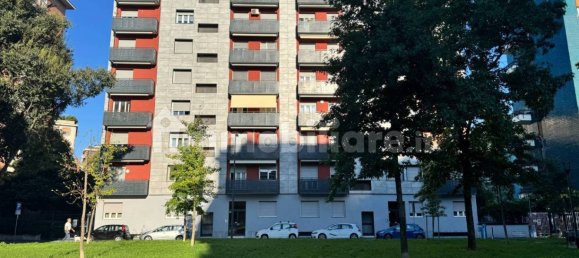 Квартира с 3 спальнями в Милан, Италия № 323022 24