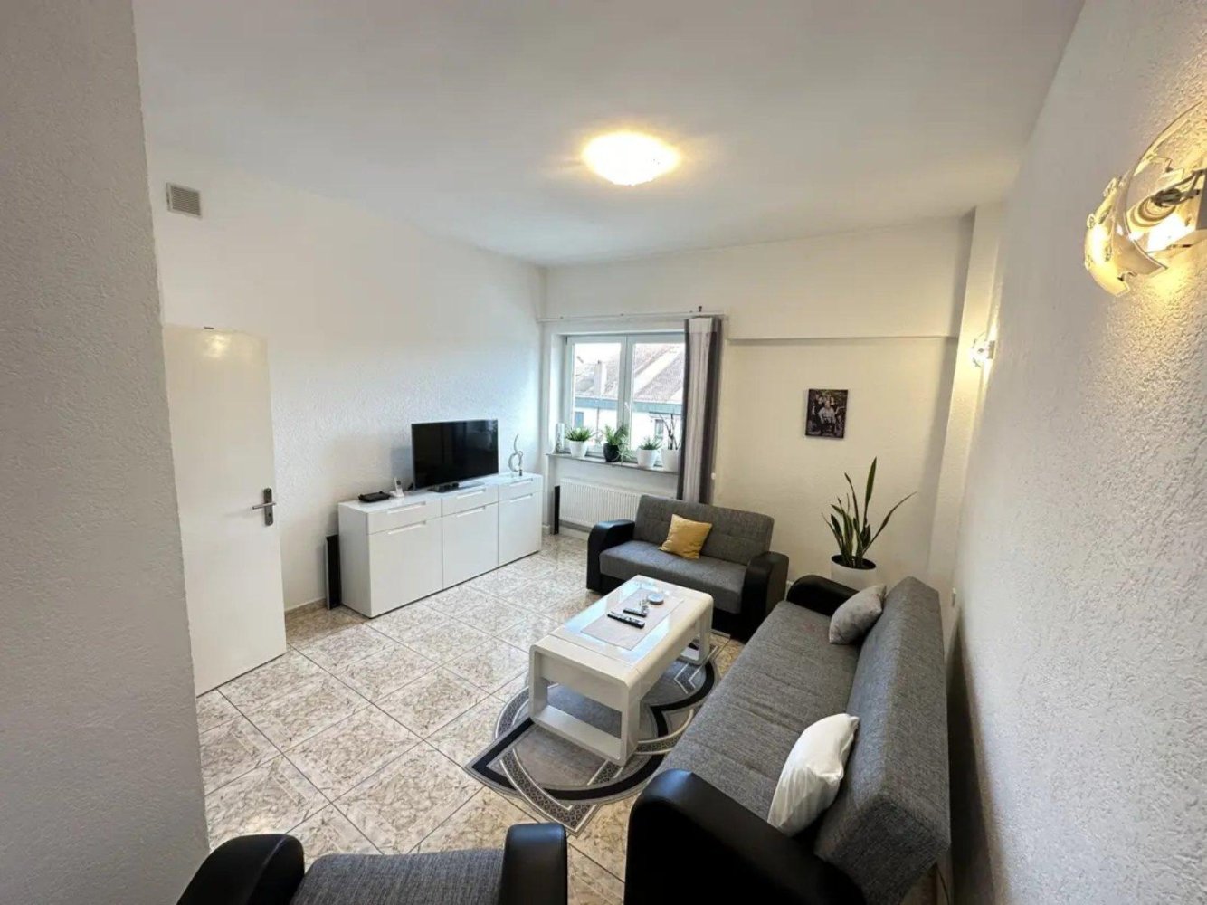 Apartamento de 2 dormitorios en Heilbronn, Germany No. 271640