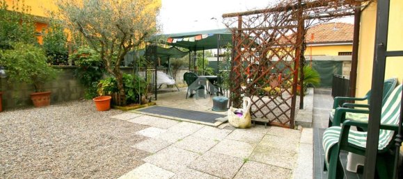 4 rooms House in Caronno Pertusella, Italy No. 93168 4