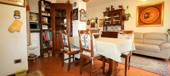 4 rooms House in Caronno Pertusella, Italy No. 93168 13