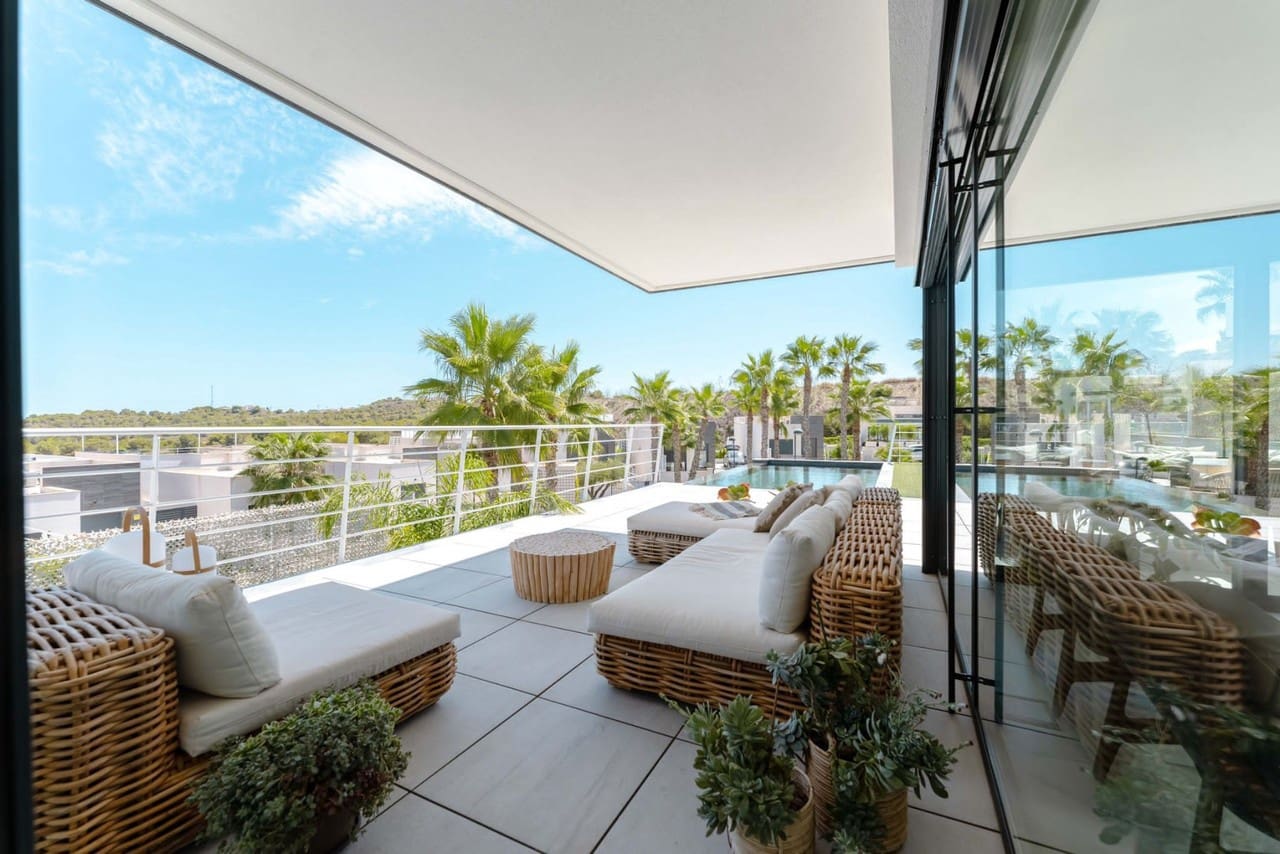 Villa T5 em San Miguel de Salinas, Spain N.º 183671