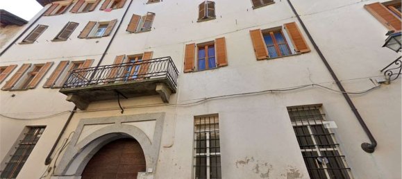 Квартира с 4 комнатами в Пинероло, Италия № 212056 5