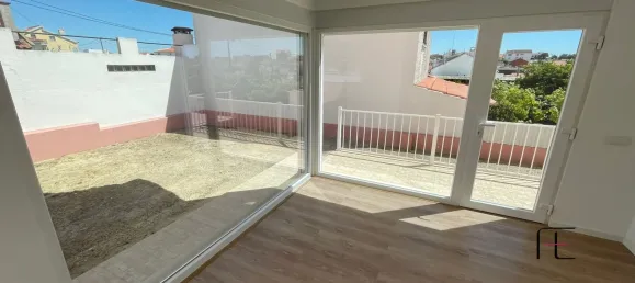 4 bedrooms House in Almada, Portugal No. 141899 16