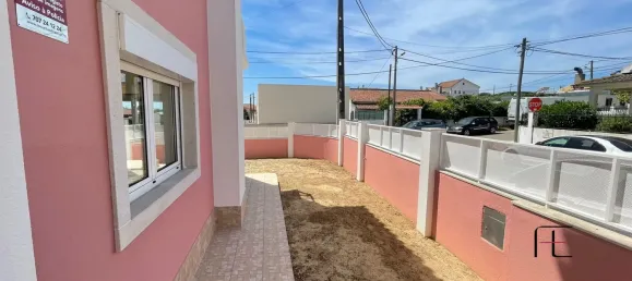 4 bedrooms House in Almada, Portugal No. 141899 5