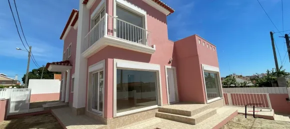 4 bedrooms House in Almada, Portugal No. 141899 4