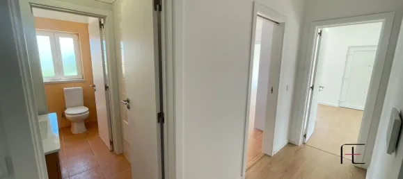 4 bedrooms House in Almada, Portugal No. 141899 14